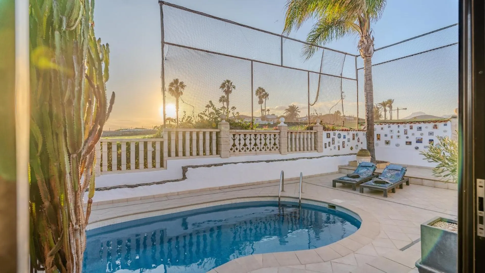 Oceanfront Villa - Amarilla Breeze San Miguel de Abona 0*,  Španělsko
