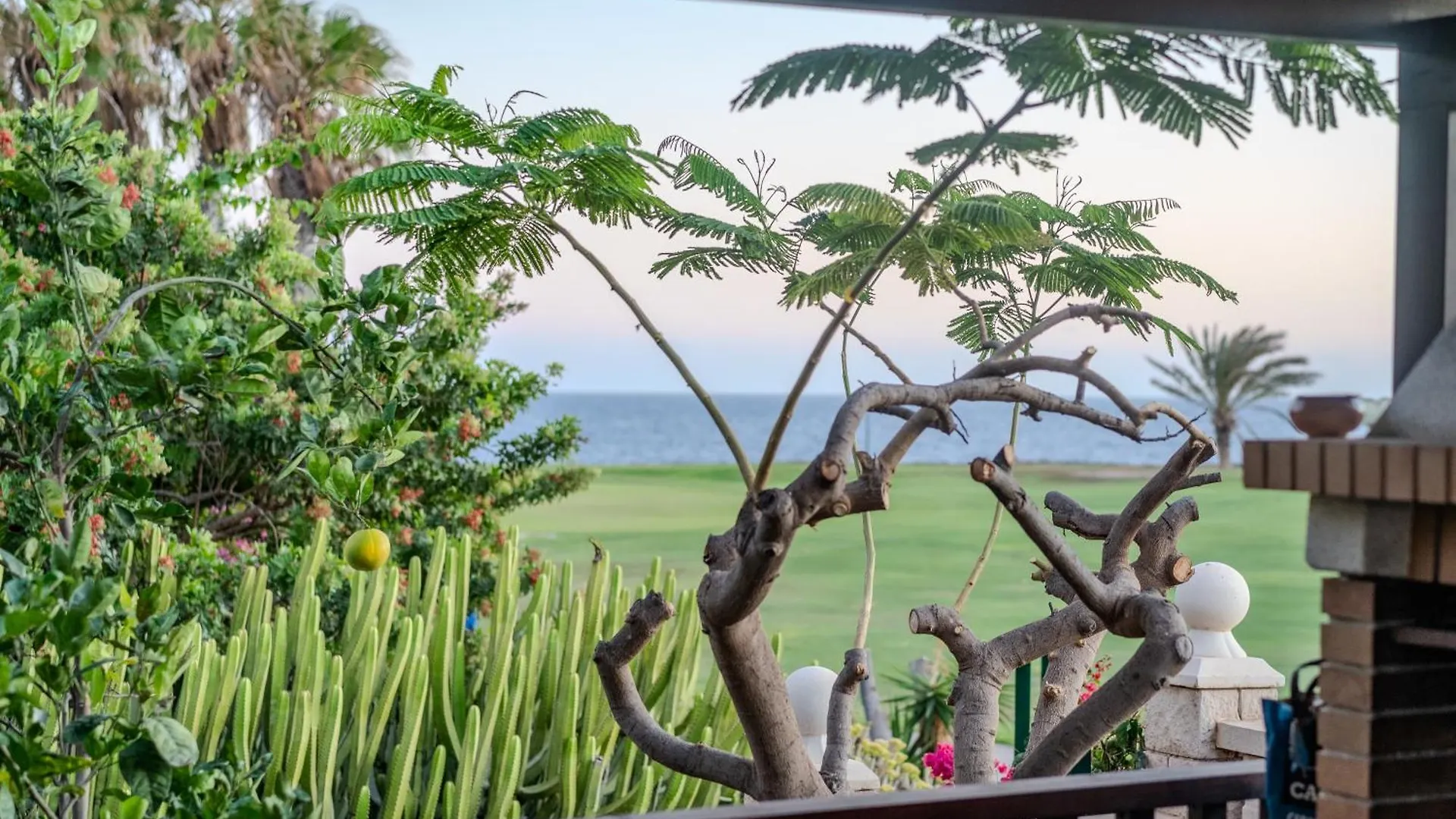 Oceanfront Villa - Amarilla Breeze San Miguel de Abona 0*,  Španělsko